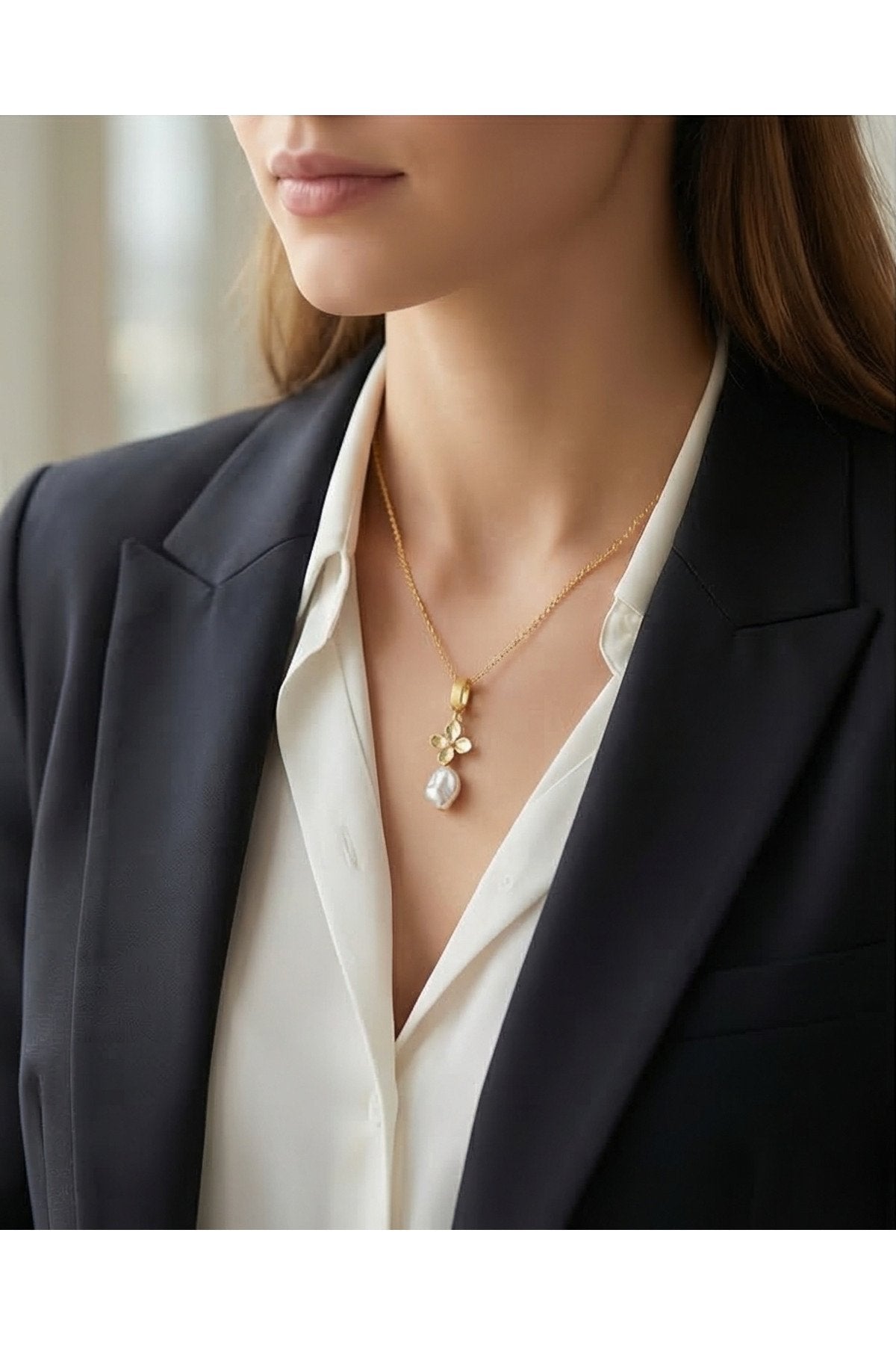 ALTIN KAPLAMA AÇILABİLİR KLİPSLİ BAROK İNCİ VE HEMATİT TAŞLI CHARM