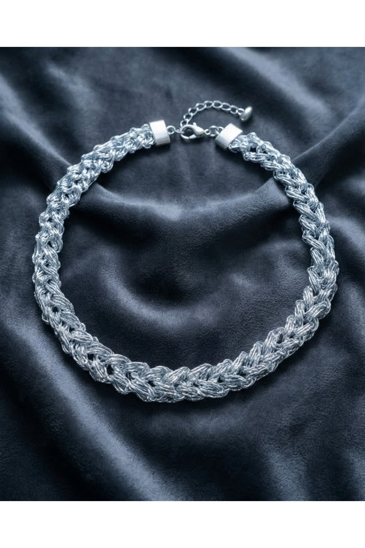 ÖZEL METALİK İP ÖRME -ÇELİK KAPAMALI VE HEMATİT TAŞI DETAYLI AÇILABİLİR KLİPSLİ CHARMLAR İÇİN CHOKER